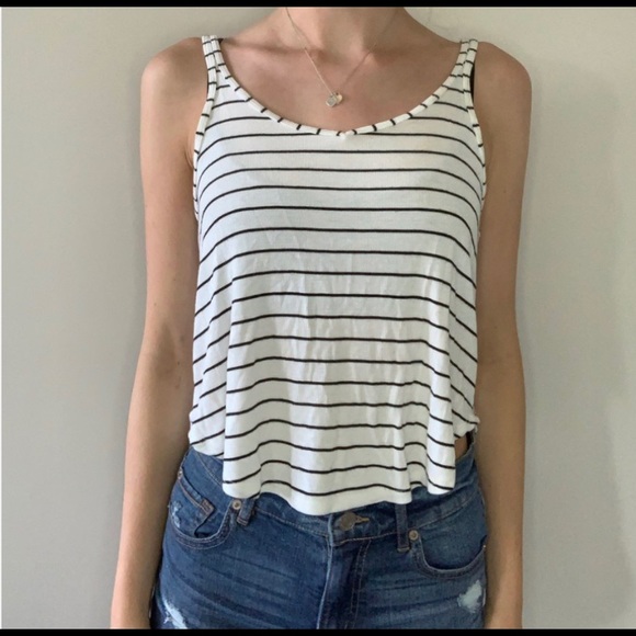Black and white striped tank top - Picture 1 of 2
